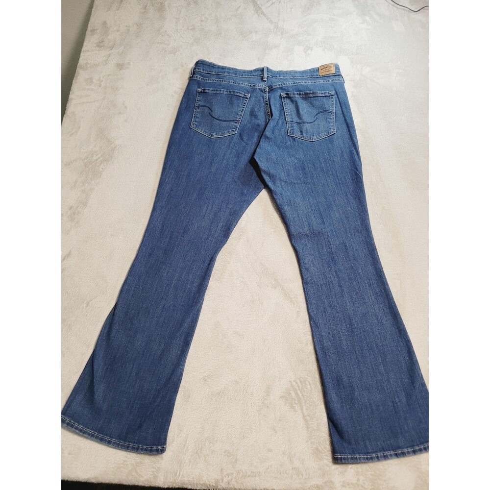 Levi's Signature Mid-Rise Bootcut Super Stretch Women’s Size 16 33x32 Dark Wash - Picture 5 of 13